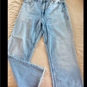 Women’s Wide Legged High-Waisted Jeans (light wash)